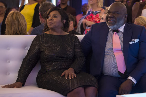 T.D. Jakes, Wife And Family Reflect On Love On Anniversary 