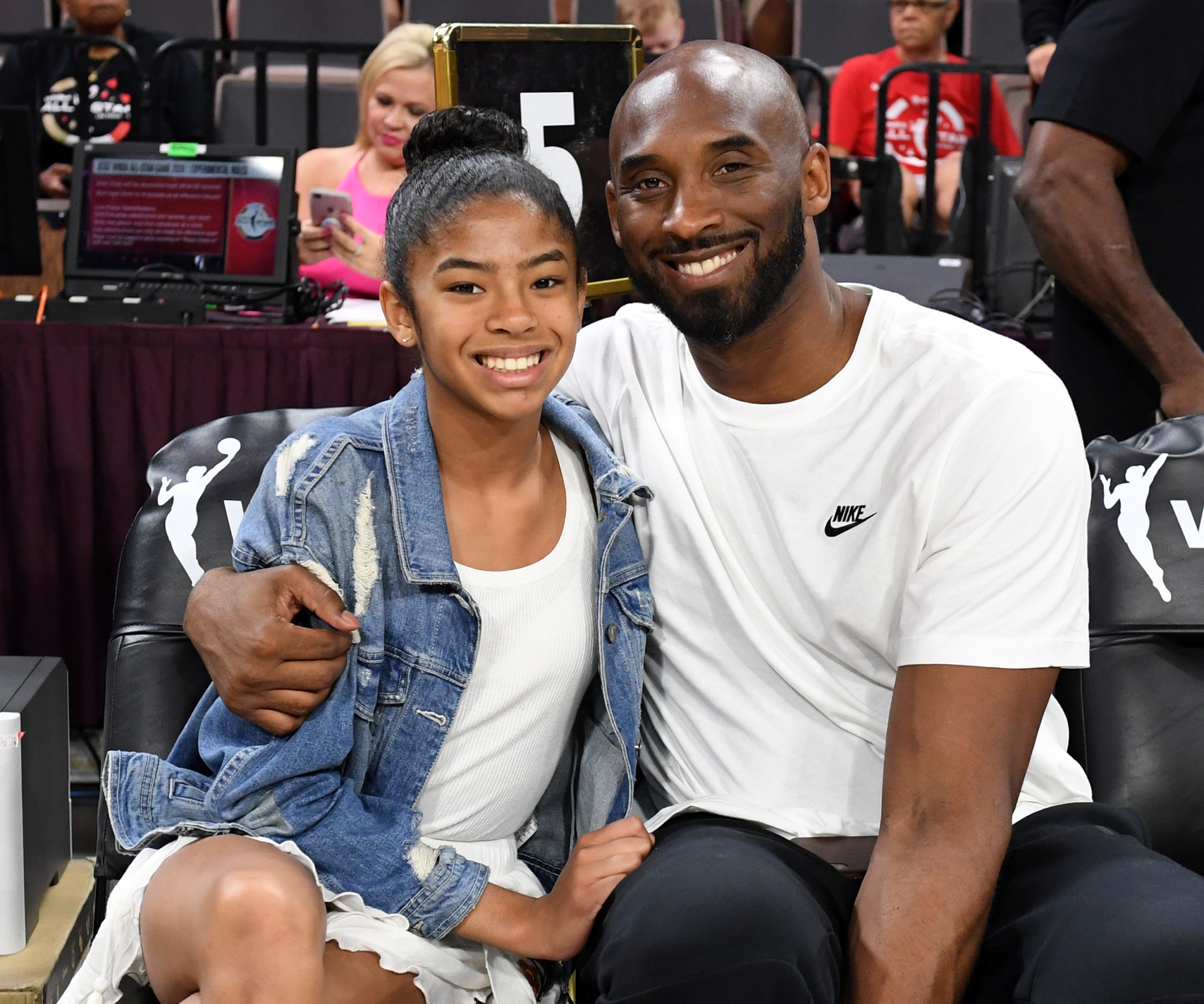 Kobe Bryant And Daughter Gianna Attended Morning Mass Hours Before Fatal Crash Ambo Tv